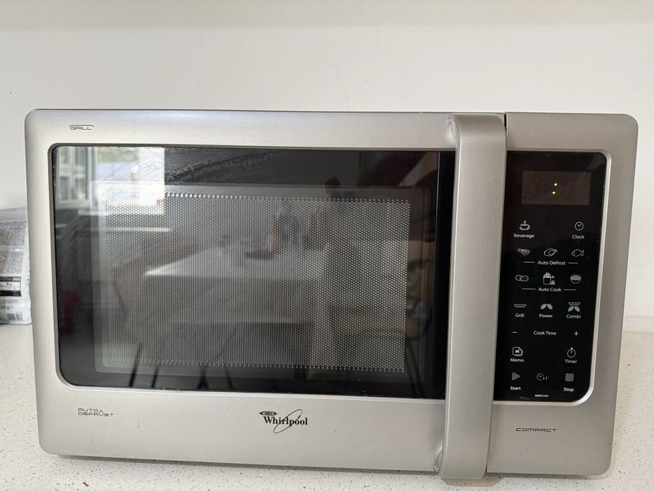 Vand cumptor electric cu microunde