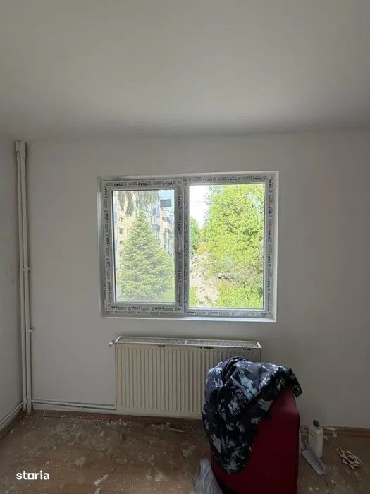 Dambu Pietros - Vanzare apartament 3 camere - Str. Petru Dobra