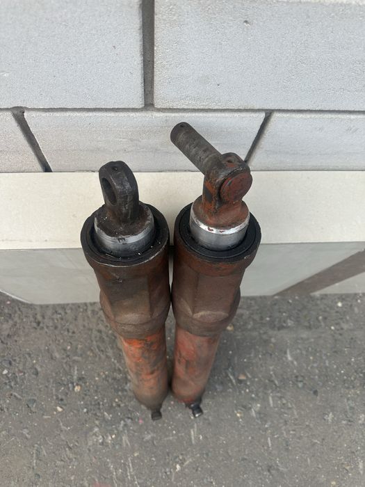 Продам Гидроцилиндры