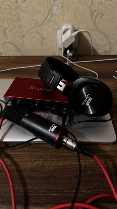 Focusrite комплект 2i2 studio 3rd gen