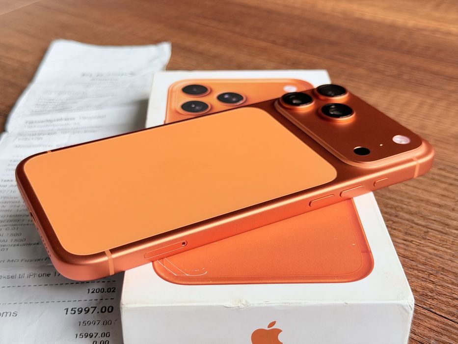 iPhone 17 Pro Max 1 зареждане!!!