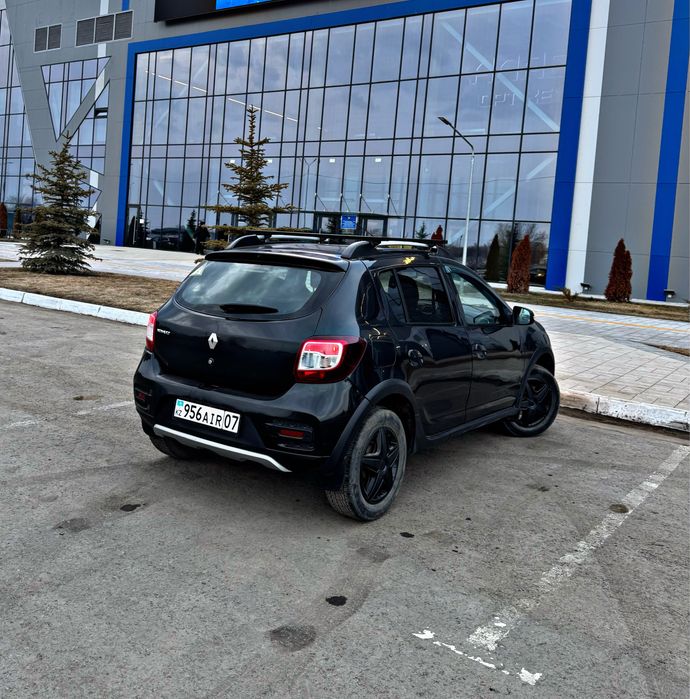 Renault-Sandero/Stepway,АВТОМАТ,2015г