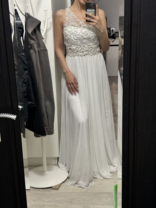 Платье вечернее узату белое