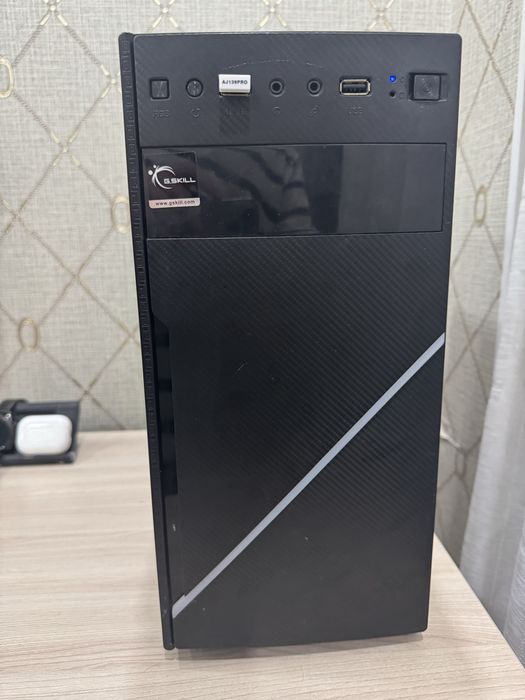 Продается сборный компьютер + девайсы