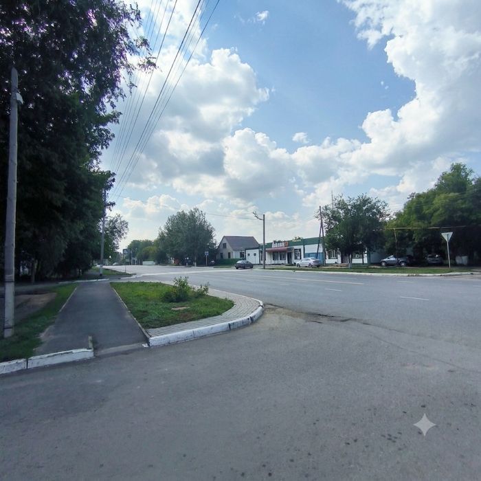 Продам дом угловой 10 соток
