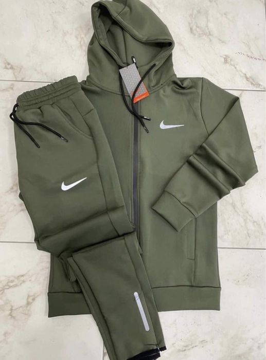 Trening nike barbstii