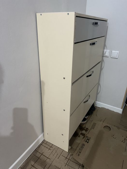 Продам обувницу