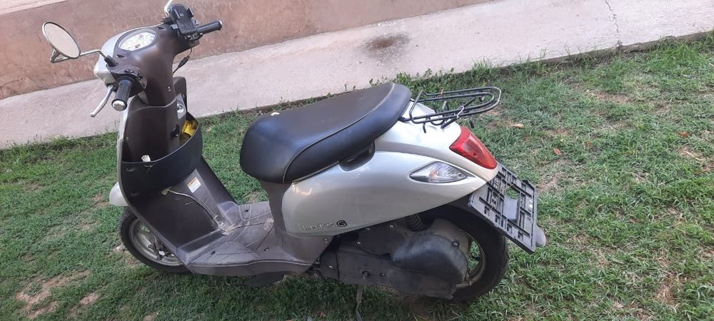 Продаётся мопед Suzuki Let's 4