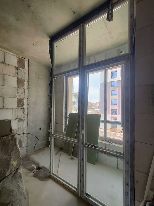 Двер .Пластик двер (есик)