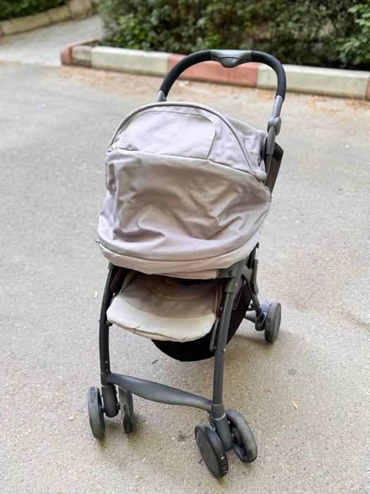 Пррдам коляску Chicco Simplicity