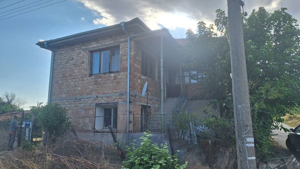 Продава се Къща в с. Блатница, Област Пазарджик - 80 кв.м за 775 €/кв.м - Снимка #2