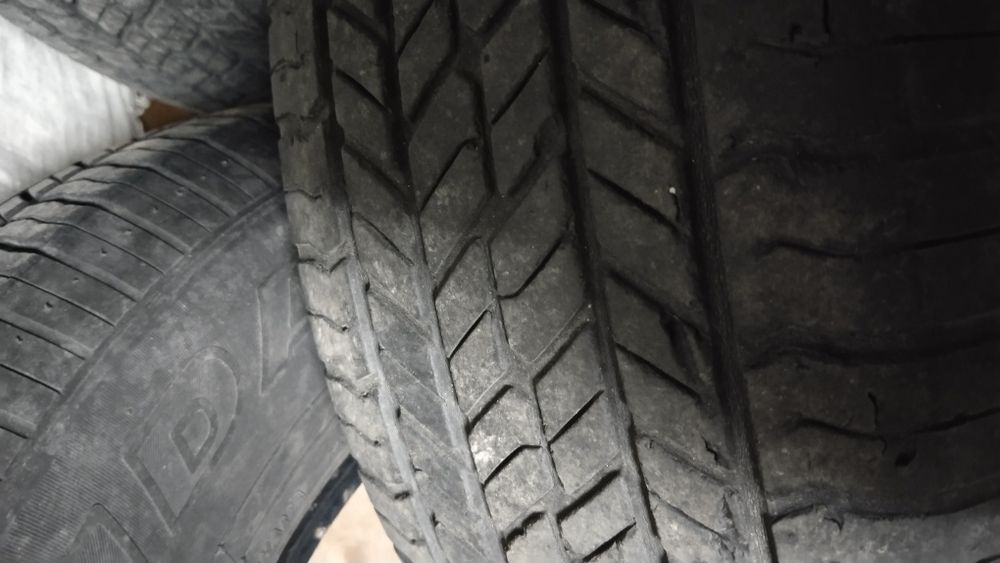 3 шины Yokohama 215/70/R16