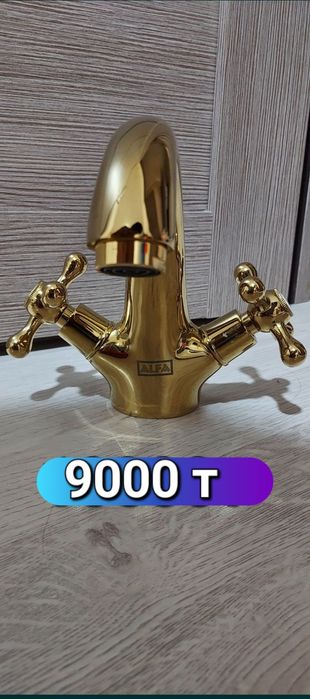 Смесители разные для ванны и кухни