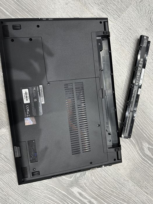 Laptop nou TERRA MOBILE 1516U