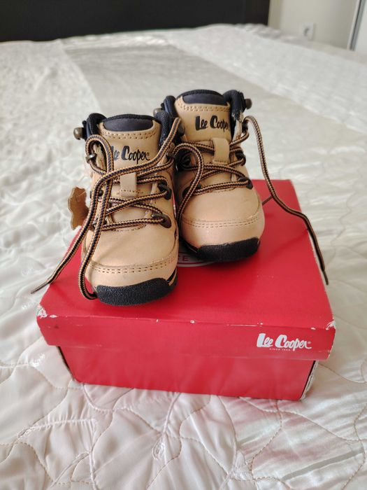 Боти за бебе Lee Cooper