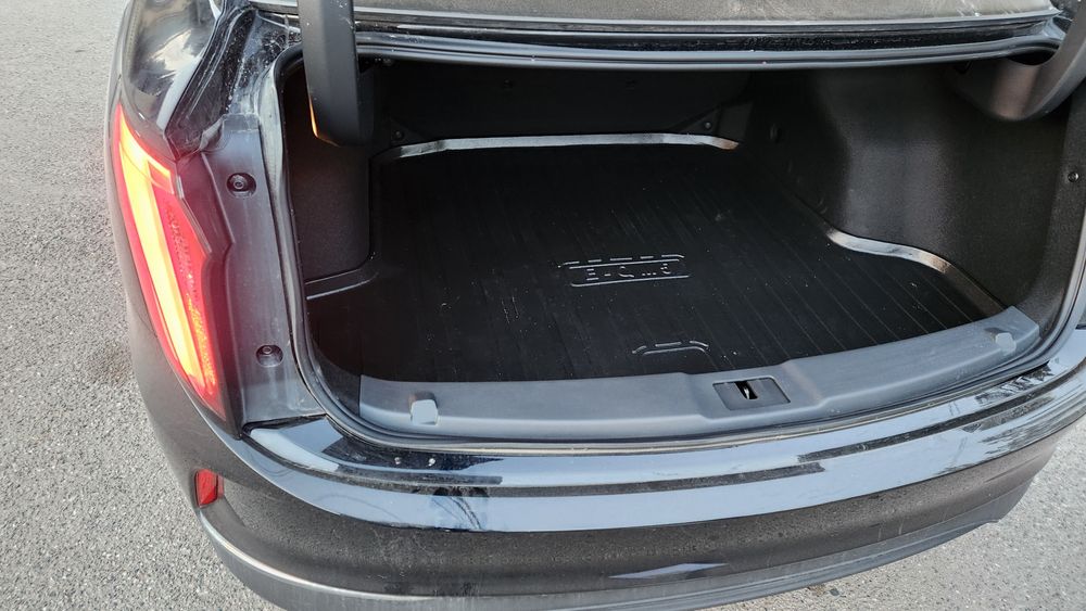 Hongqi  EQM 5. Новая