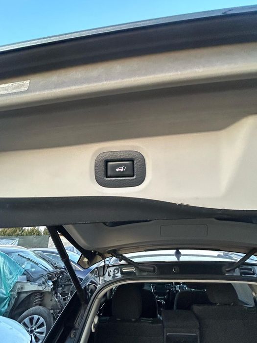 Aripă stânga față Nissan X Trail T32 2015