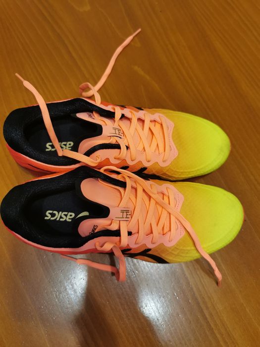 Детски маратонки ASICS 37.5