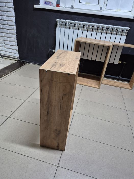 Полка продаются на стену