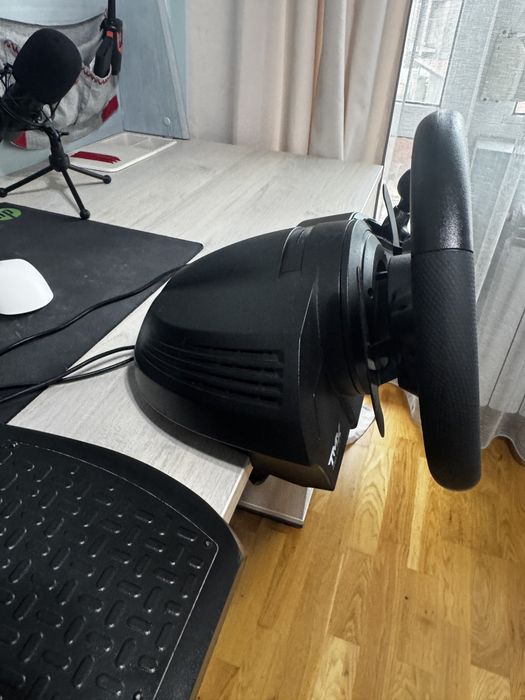 Thrustmaster TMX с шифтър