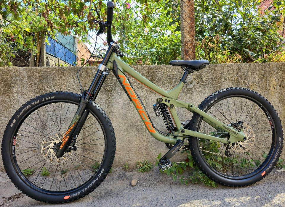 Norco Aurum 2020г.  27.5 M Rockshox Boxxer,  Fox Van RC2  4-бутални Sram Guide Алуминиев Даунхил велосипед