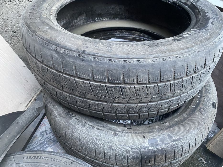 Покрышка R 20.