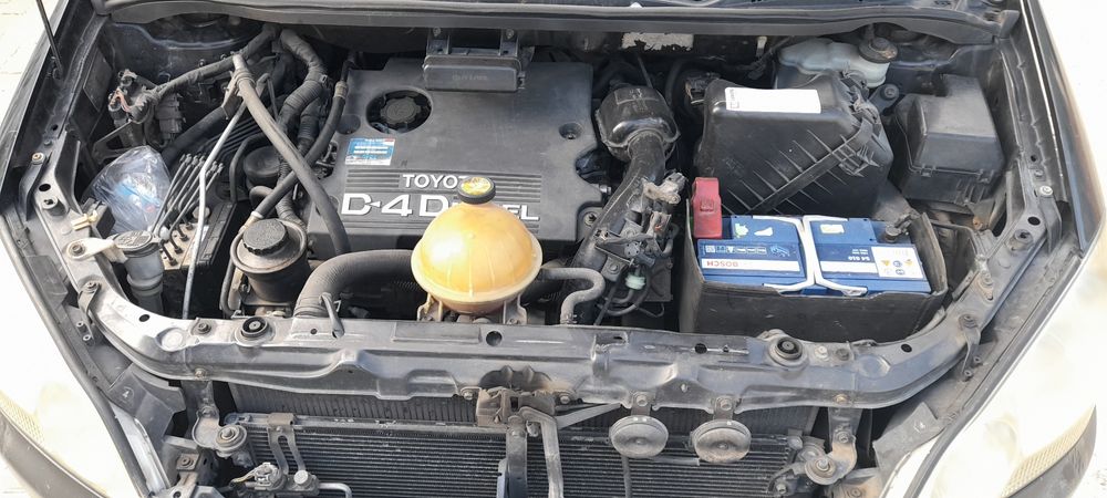 Toyota Avensis Verso  , 7местна