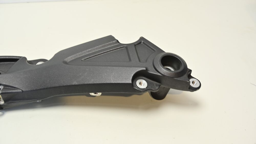 Suport Cadru Subcadru Scartita Dreapta Ducati Diavel 1200 2010 - 2017