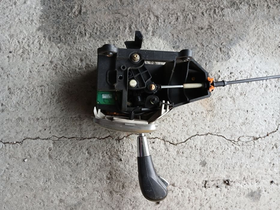 Скоростен лост Chevrolet Captiva