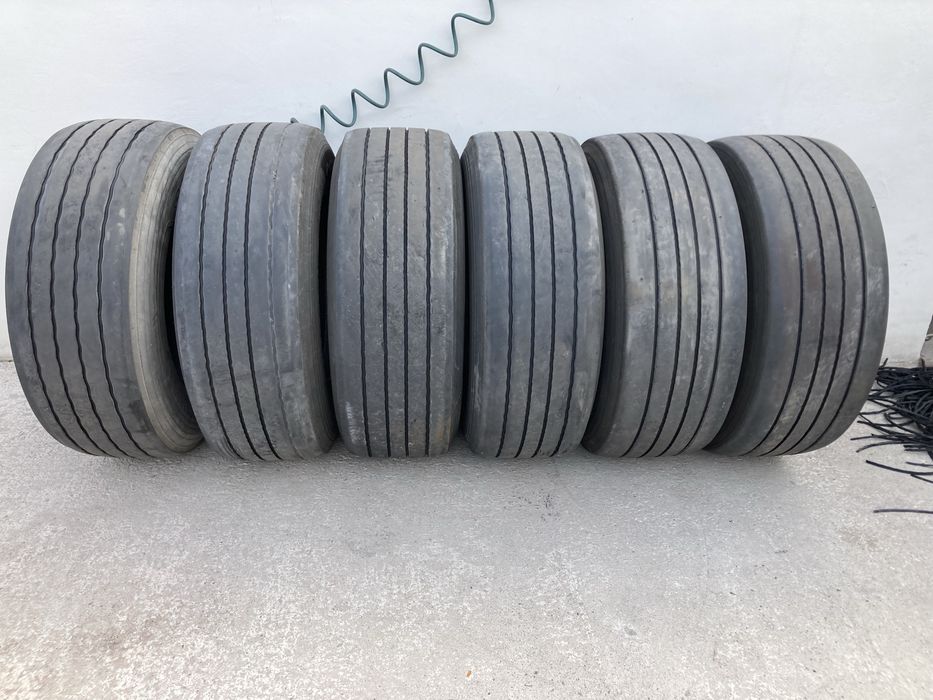 Гуми за камион 385-65-22.5