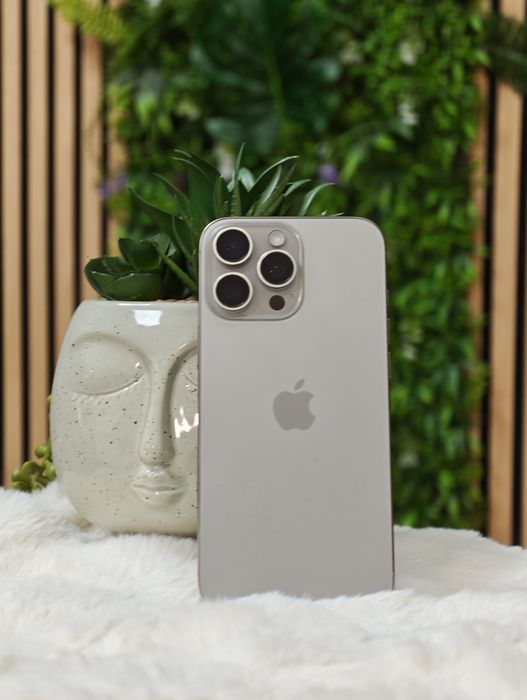iPhone 16 Pro Max 256 GB 90%