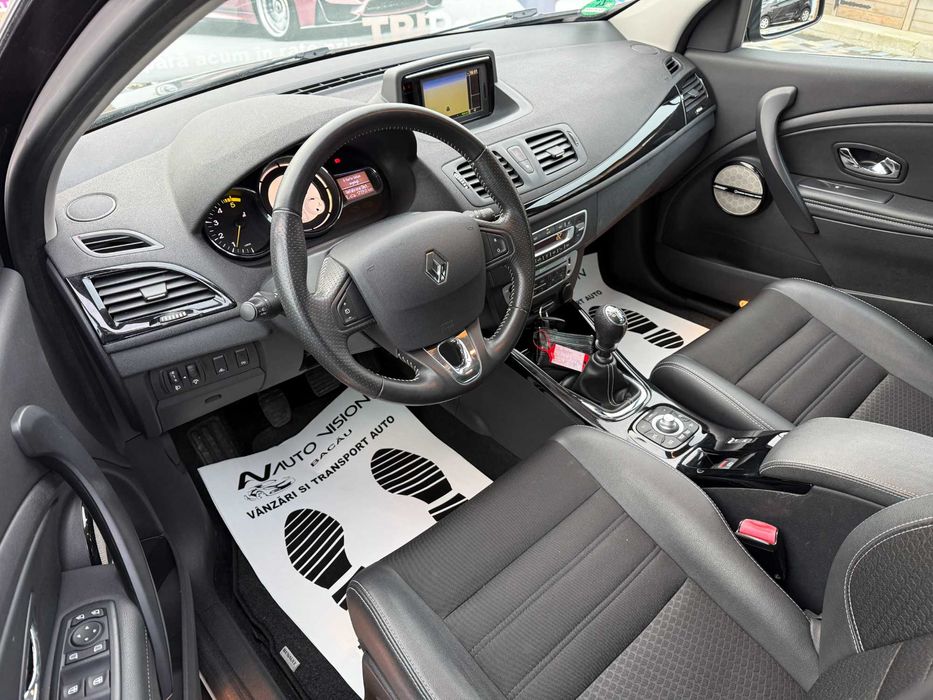 *RATE*Renault Megane facelift BOSE 1.6dCI 131CP 09/2014 E5 Germania!