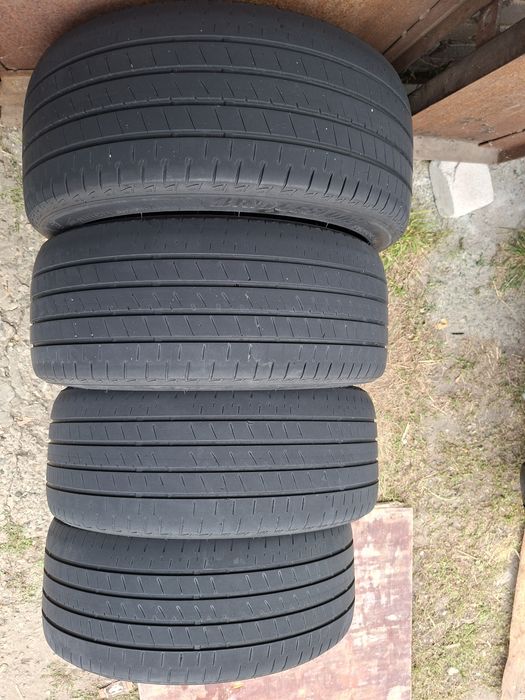 Продам шины. 235/45/18 бриджистон