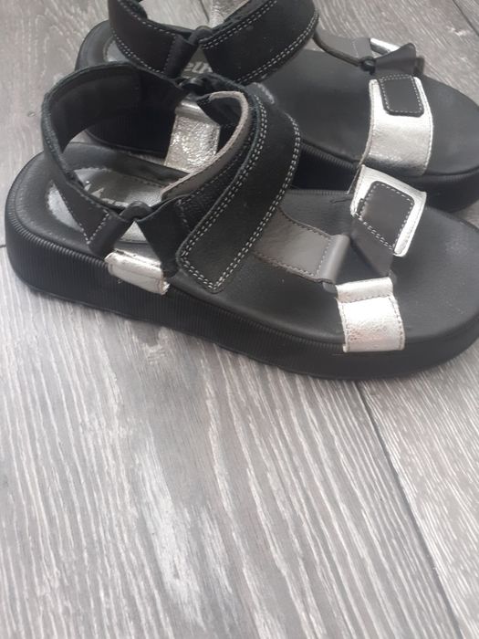 Sandale piele marimea 36