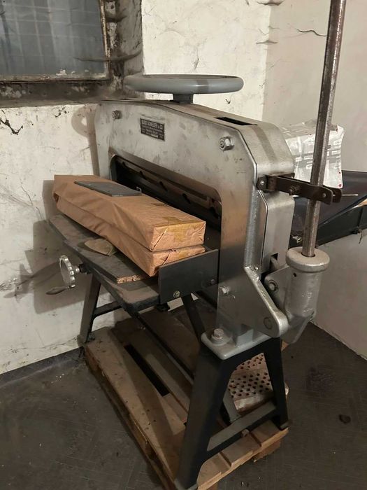 Професионална гилотина за рязане на хартия Guido Schneider & Co