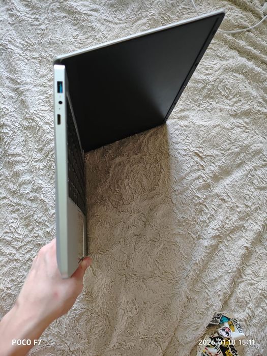 Продам ноутбук  простой