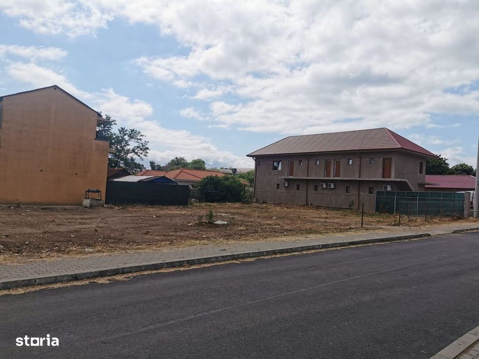 Teren de vânzare ultracentral în 2 Mai