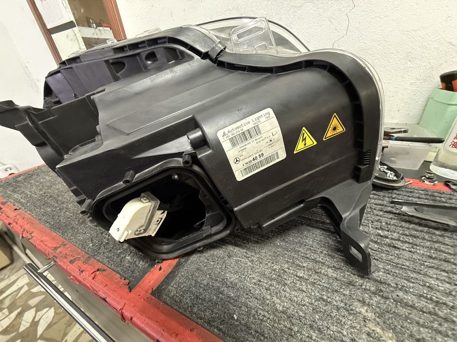 Фара лева Gl x166