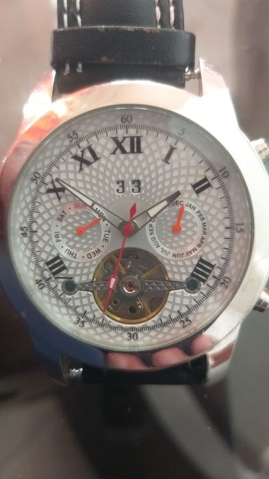 Vand ceas mecanism automatic