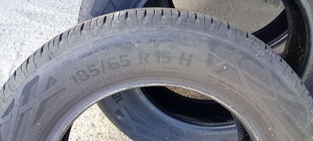 Vând 3 anvelope Continental EcoContact6 185/65 R15  + 1 anvelopa Barum cu janta - noua .