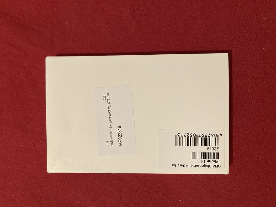 Iphone 14 red product