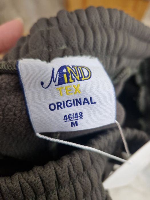 Продам спортивный костюм