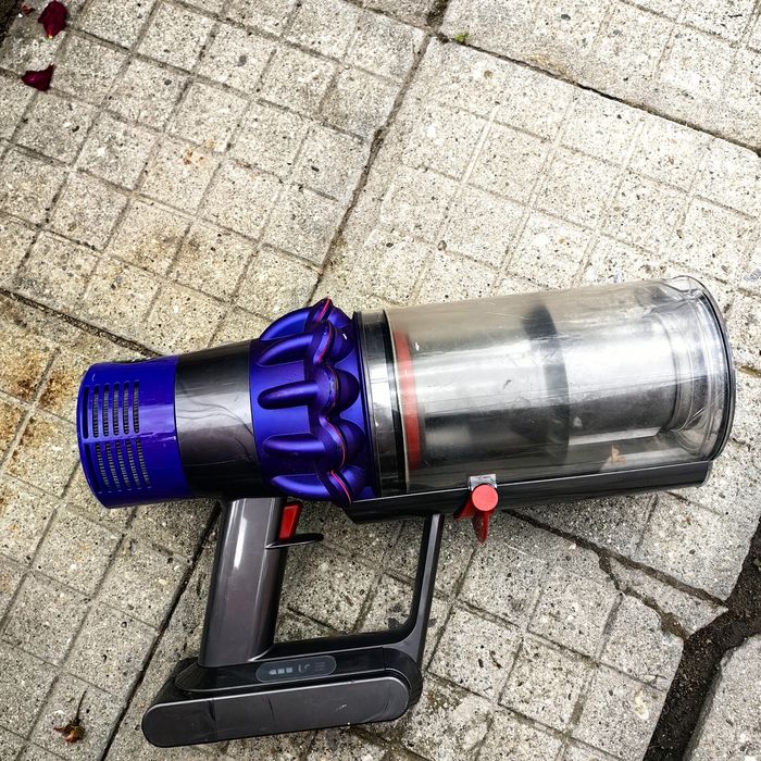 Прахосмукачка Dyson V10