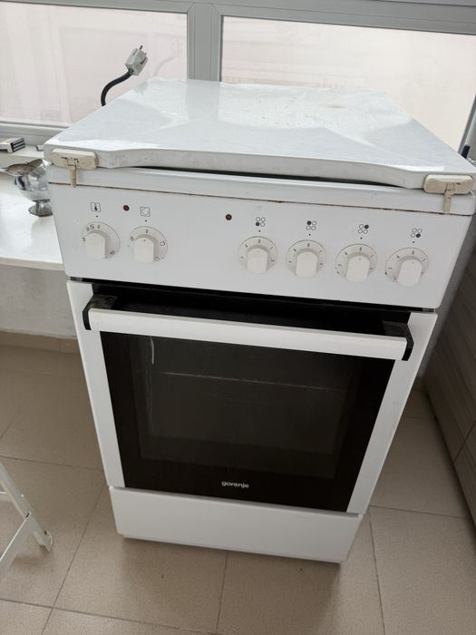 Готварска Печка и абсорбатор gorenje ,concepta