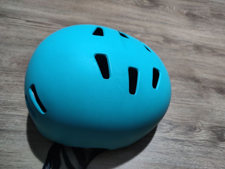 Casca skateboard TSG