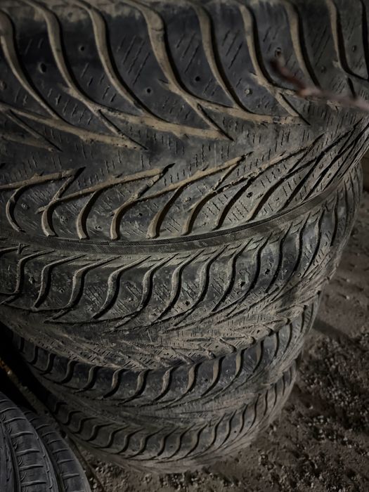 225/70/16 японские покрышки Hankook