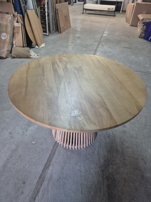 Трапезна маса Kave Home