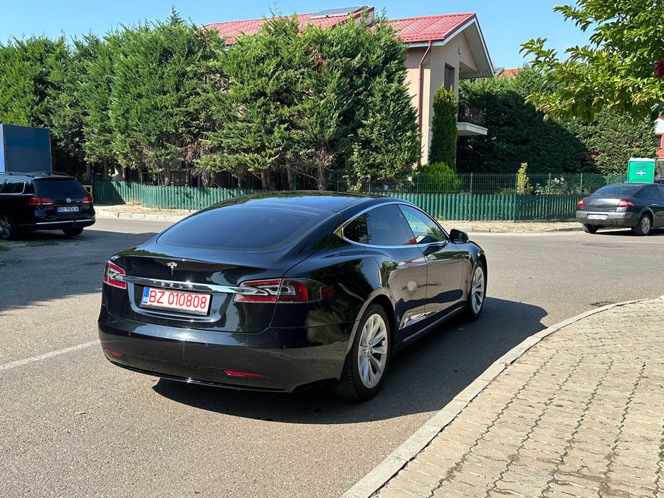 Tesla Model S 75D 2018