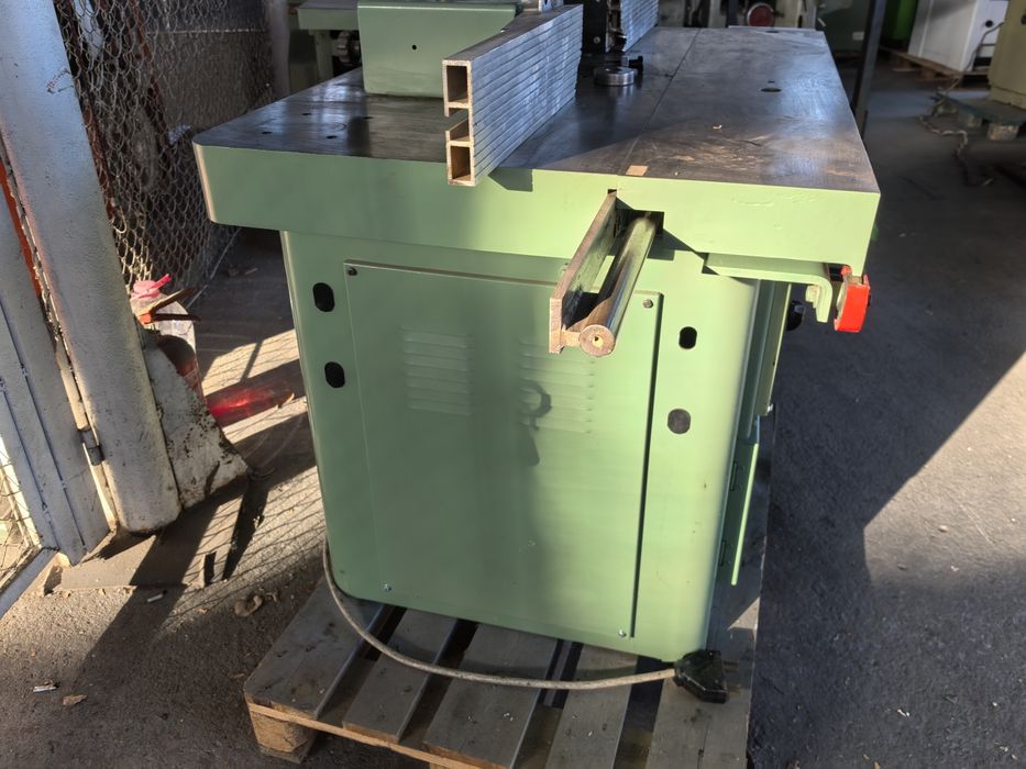 Фреза с карета 4 вд об, мт 4кв с ел спирачка