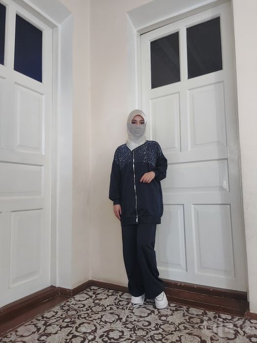 Ayollar kiyimi 230 000 sum
